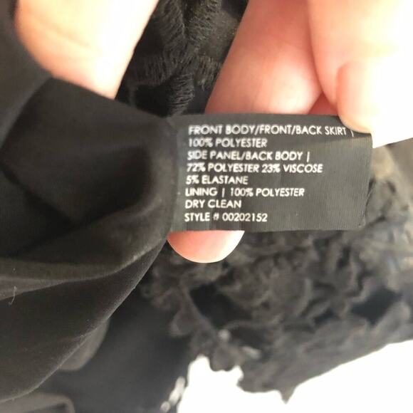 Club Monaco Leala Cocktail Dress size 4 Black Floral Lace Overlay - Picture 9 of 10